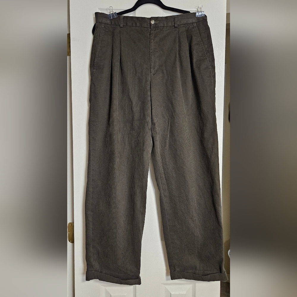 Men's Claiborne Classic Olive/Brown Corduroy Pants Size 35/30